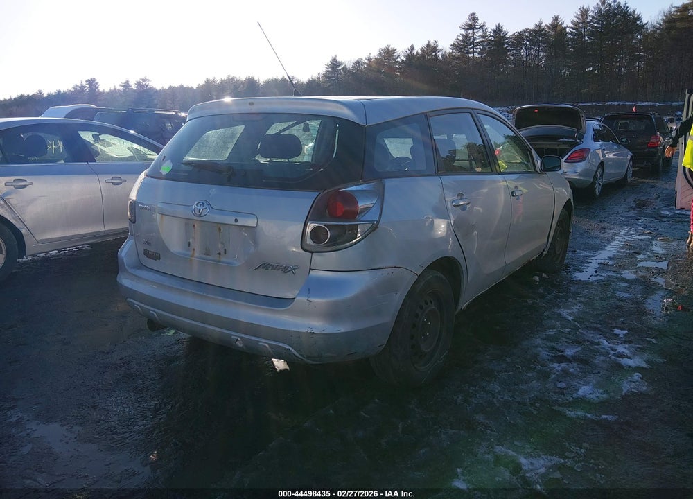 2005 TOYOTA MATRIX XR VIN: 2T1KR32EX5C428681