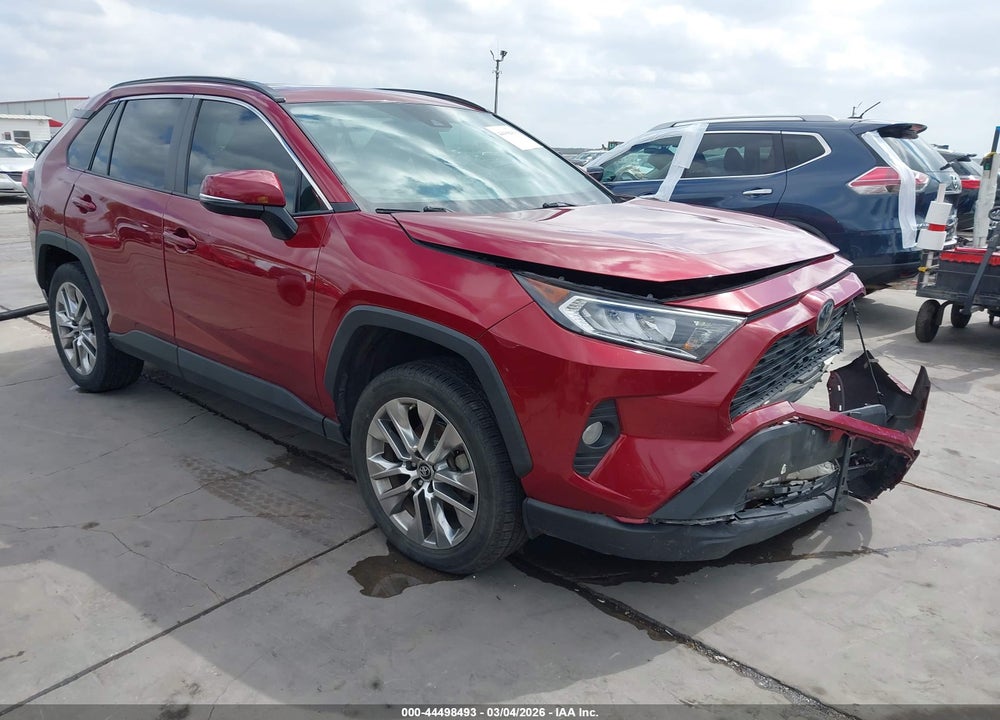 2019 TOYOTA RAV4 XLE PREMIUM VIN: 2T3C1RFV6KC030007