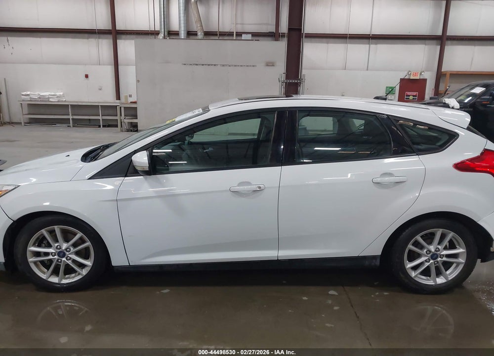 2016 FORD FOCUS SE VIN: 1FADP3K2XGL364289