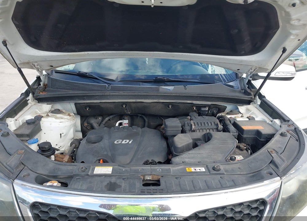 2013 KIA SORENTO LX VIN: 5XYKT3A66DG352195