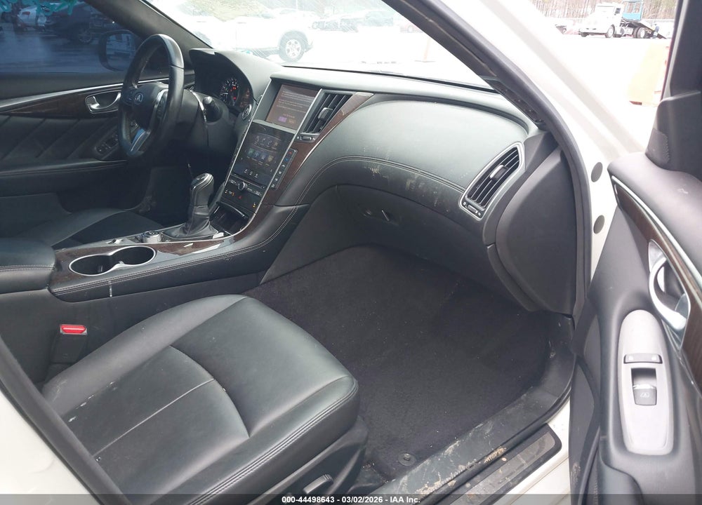 2018 INFINITI Q50 3.0T LUXE VIN: JN1EV7AR6JM436670