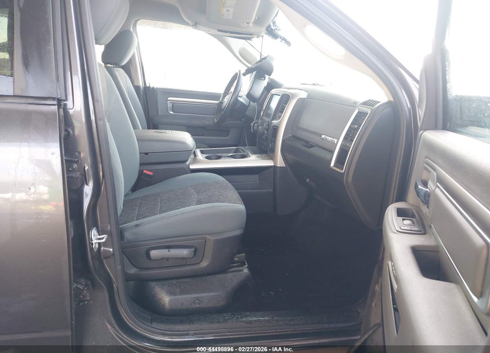 2017 RAM 1500 BIG HORN  4X4 5'7 BOX VIN: 3C6RR7LT6HG505714