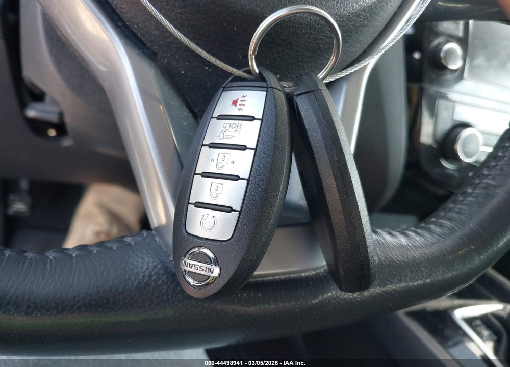 2018 NISSAN ROGUE SV VIN: 5N1AT2MV2JC741260