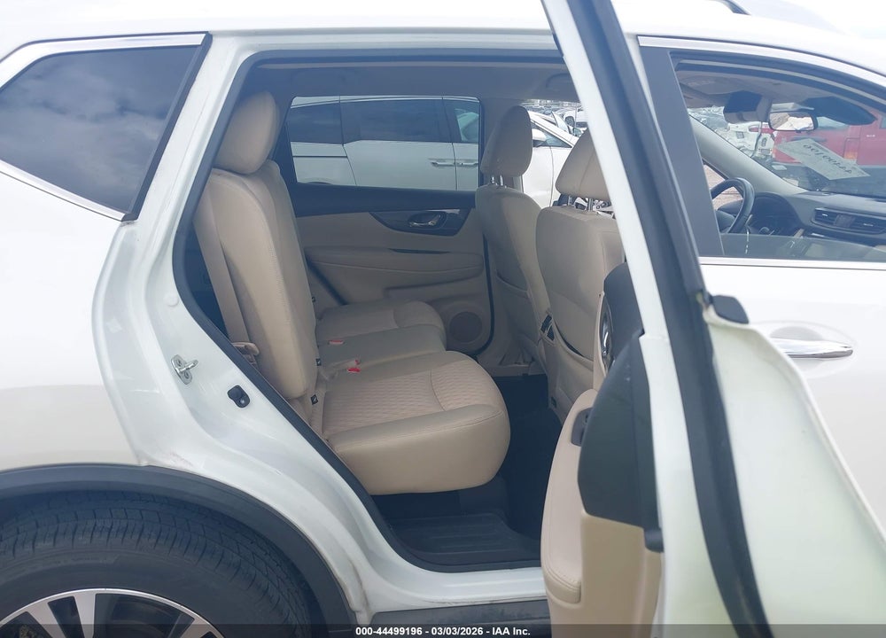 2020 NISSAN ROGUE SV FWD VIN: JN8AT2MT5LW036686