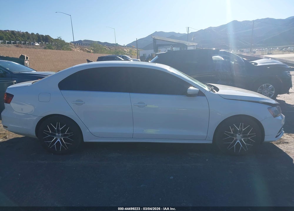 2017 VOLKSWAGEN JETTA 1.4T SE VIN: 3VWDB7AJ6HM285286