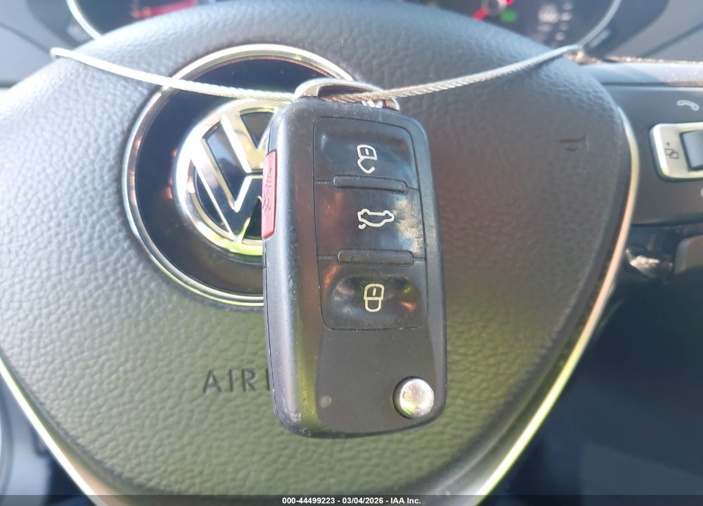 2017 VOLKSWAGEN JETTA 1.4T SE VIN: 3VWDB7AJ6HM285286