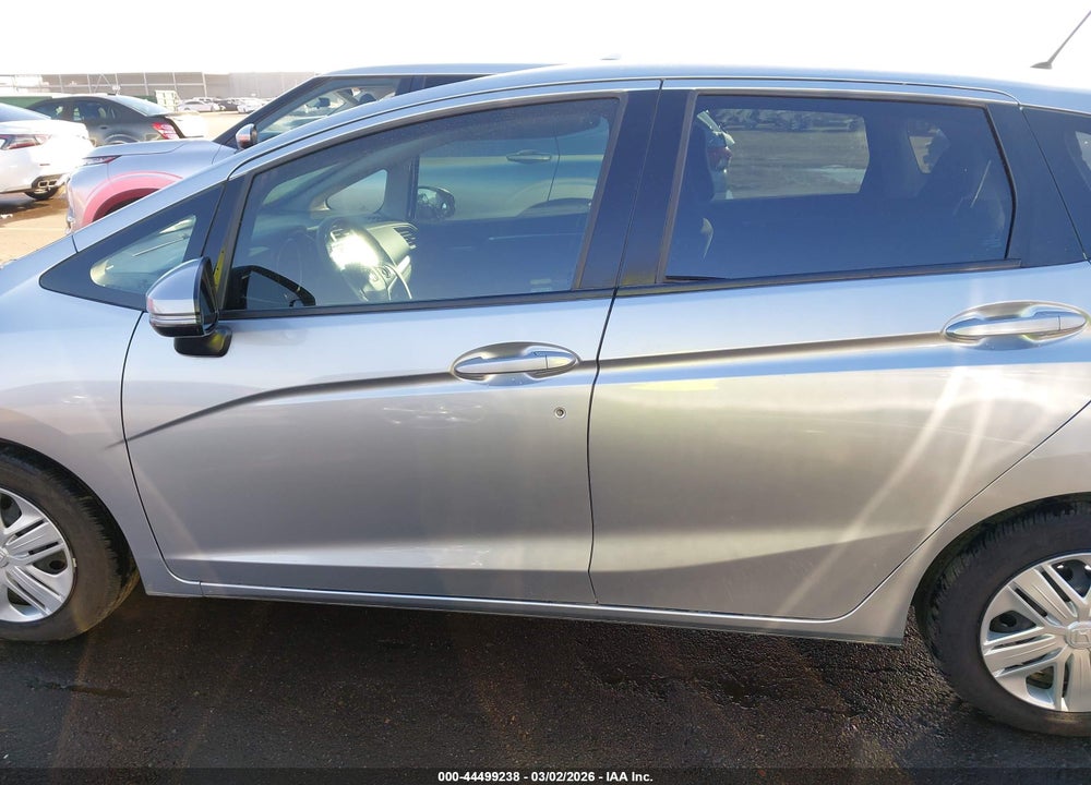 2019 HONDA FIT LX VIN: 3HGGK5H46KM725956