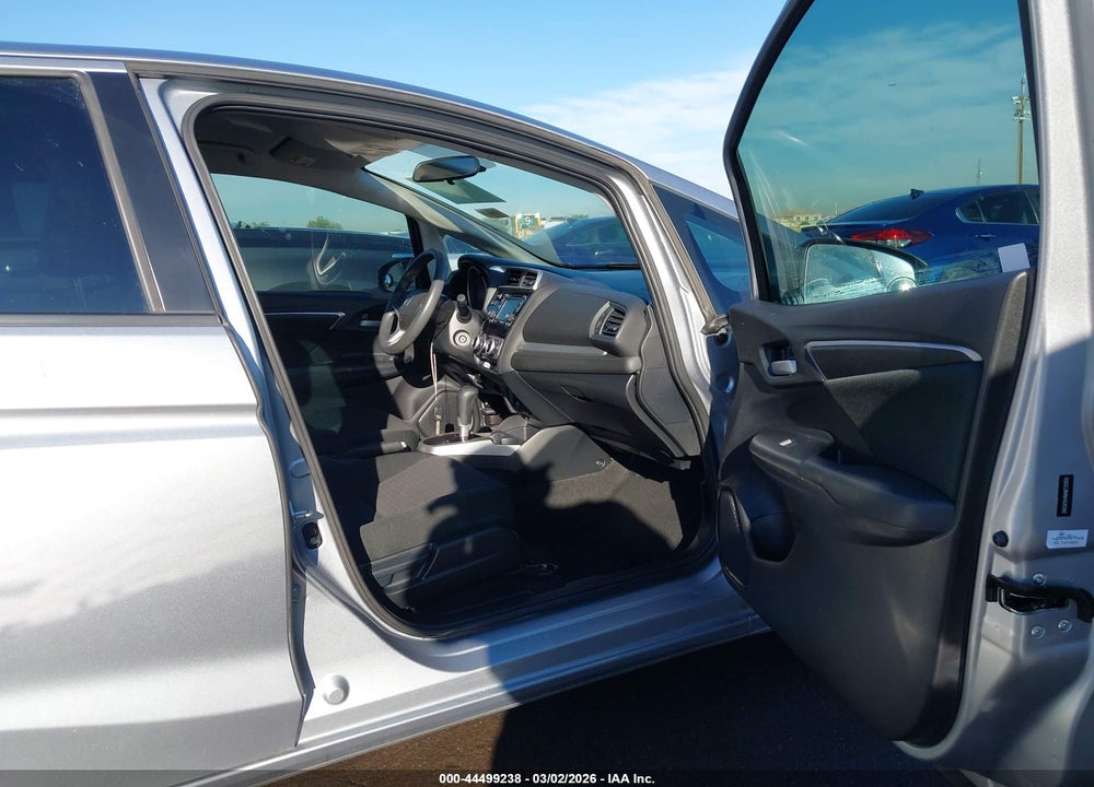 2019 HONDA FIT LX VIN: 3HGGK5H46KM725956