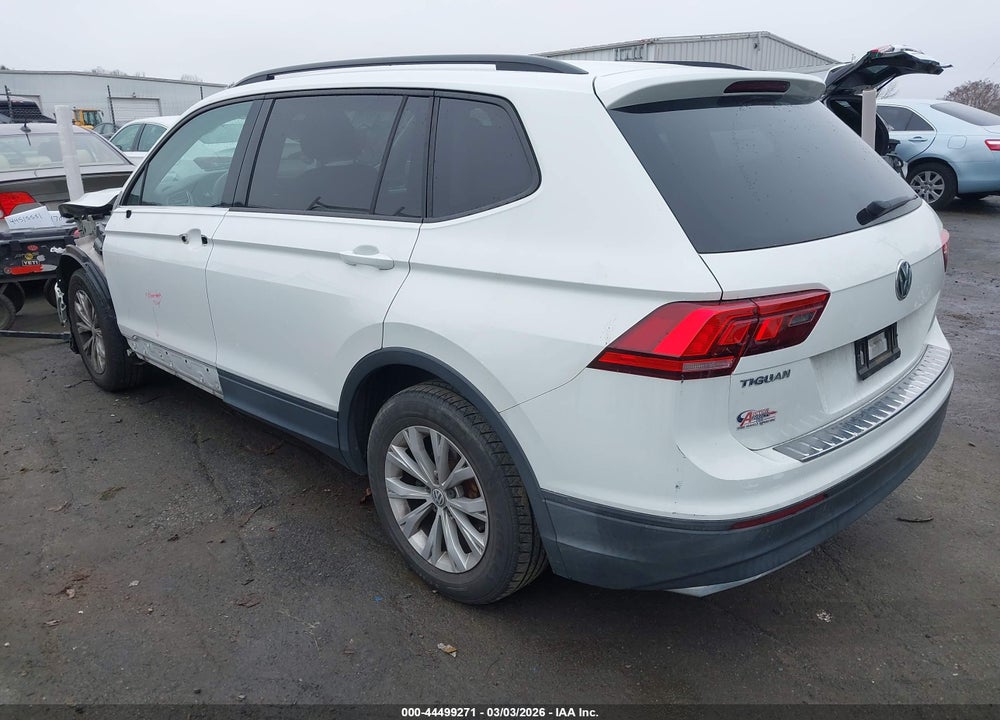 2019 VOLKSWAGEN TIGUAN VIN: 3VV1B7AX2KM139549