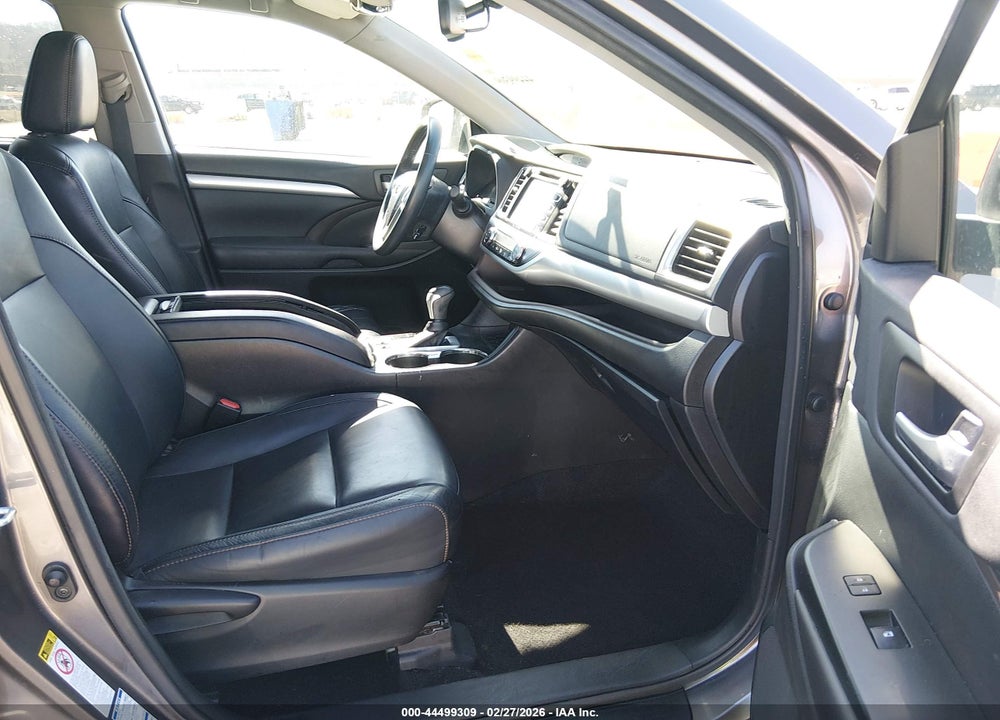 2016 TOYOTA HIGHLANDER XLE V6 VIN: 5TDJKRFH0GS501798