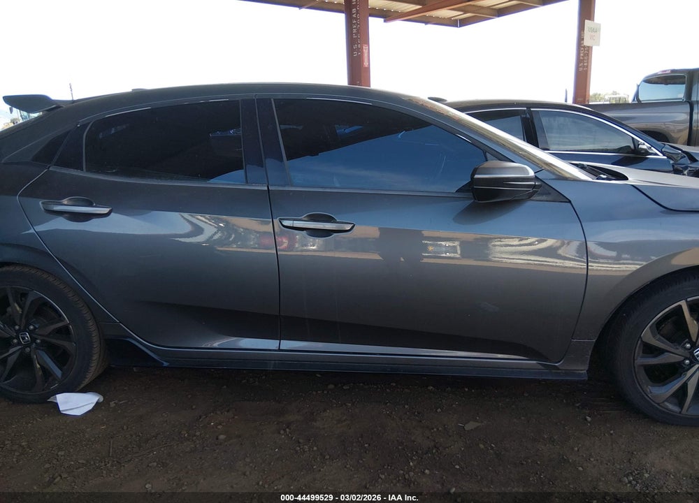 2017 HONDA CIVIC SPORT VIN: SHHFK7H40HU225972
