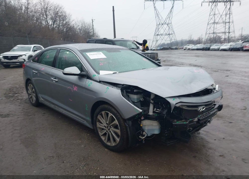 2015 HYUNDAI SONATA SPORT VIN: 5NPE34AF4FH113100