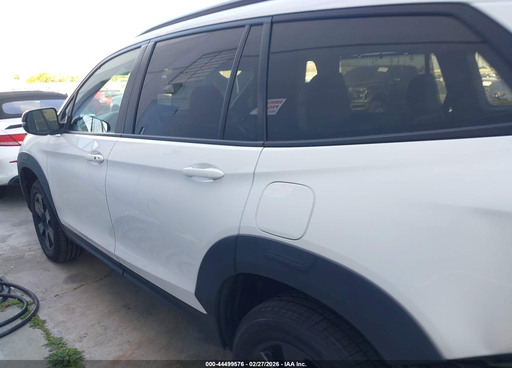 2022 HONDA PILOT AWD TRAILSPORT VIN: 5FNYF6H88NB082602