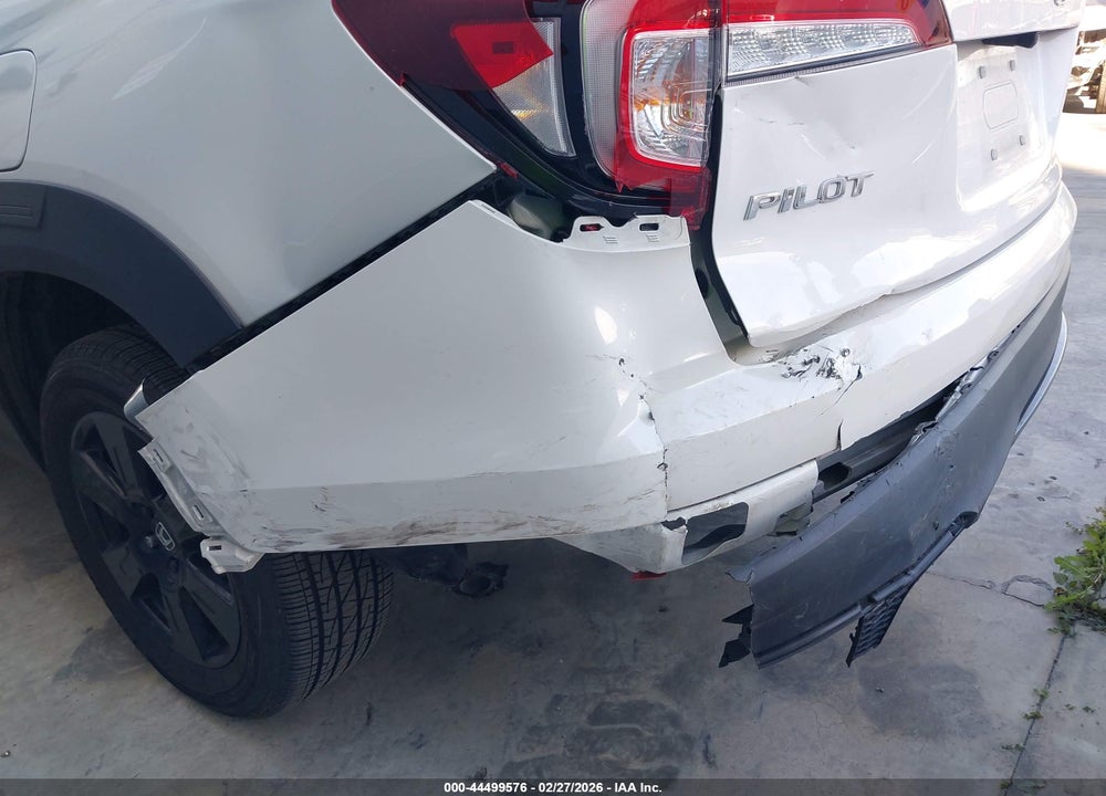 2022 HONDA PILOT AWD TRAILSPORT VIN: 5FNYF6H88NB082602