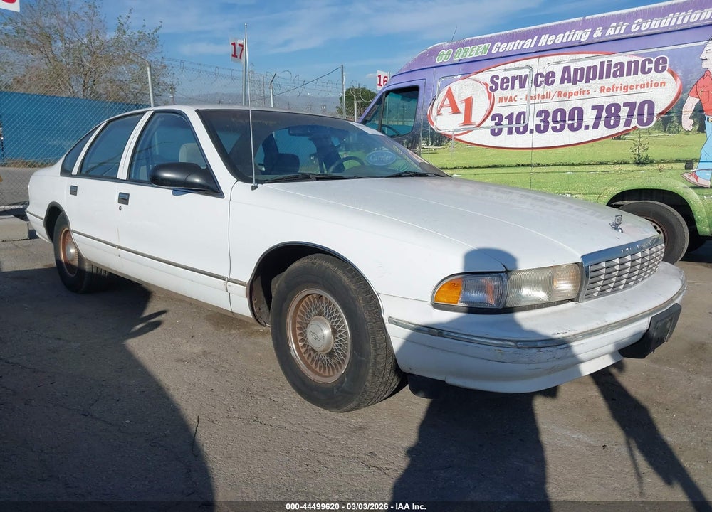 1996 CHEVROLET CAPRICE / IMPALA CLASSIC SS VIN: 1G1BL52P9TR185505