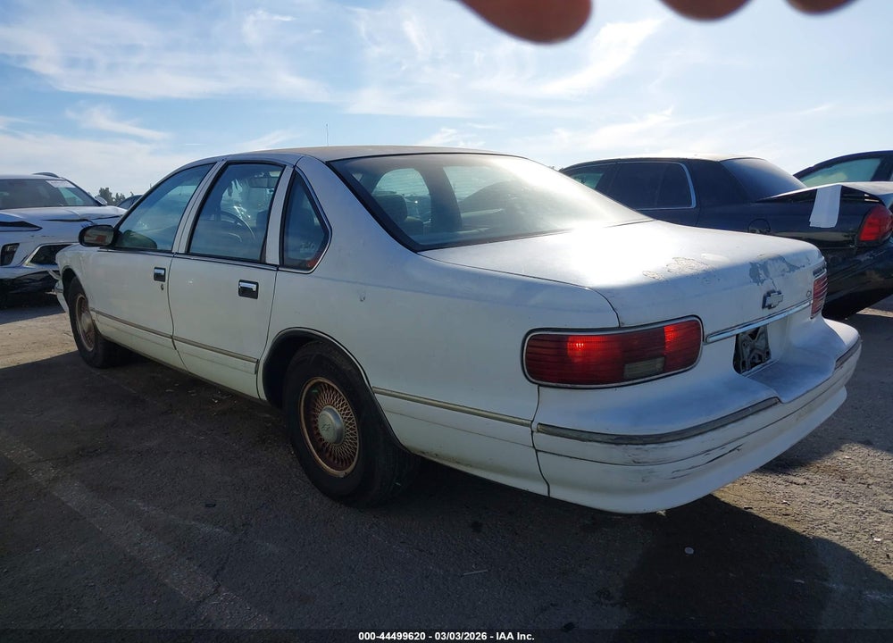 1996 CHEVROLET CAPRICE / IMPALA CLASSIC SS VIN: 1G1BL52P9TR185505