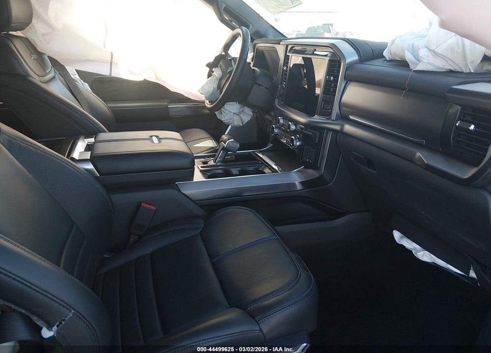 2025 FORD F-150 PLATINUM VIN: 1FTFW7LD8SFA98307
