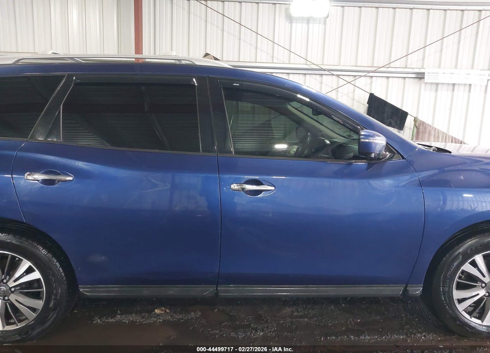 2017 NISSAN PATHFINDER SL VIN: 5N1DR2MN4HC653588