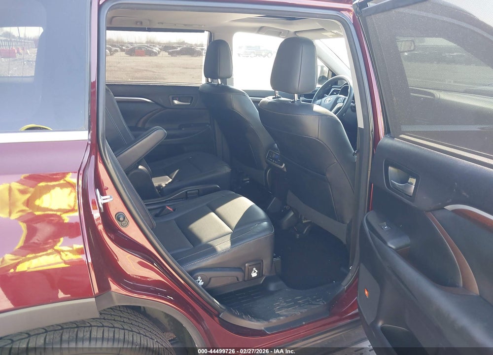 2015 TOYOTA HIGHLANDER LIMITED V6 VIN: 5TDYKRFH5FS085535