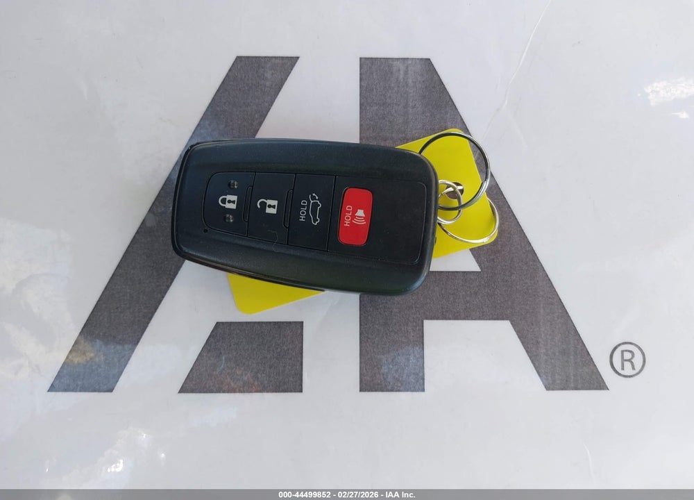 2019 TOYOTA RAV4 XLE PREMIUM VIN: JTMC1RFVXKD018258