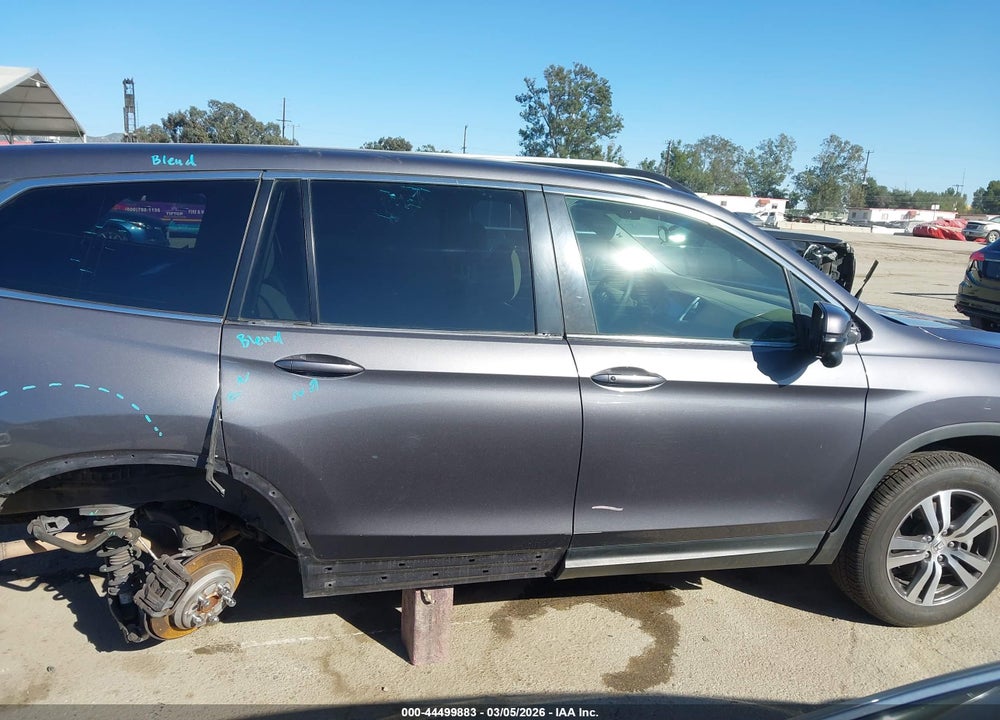 2018 HONDA PILOT EX VIN: 5FNYF5H34JB026469