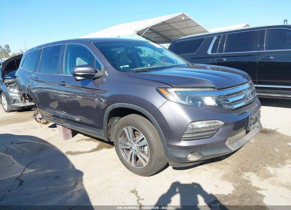 2018 HONDA PILOT EX VIN: 5FNYF5H34JB026469