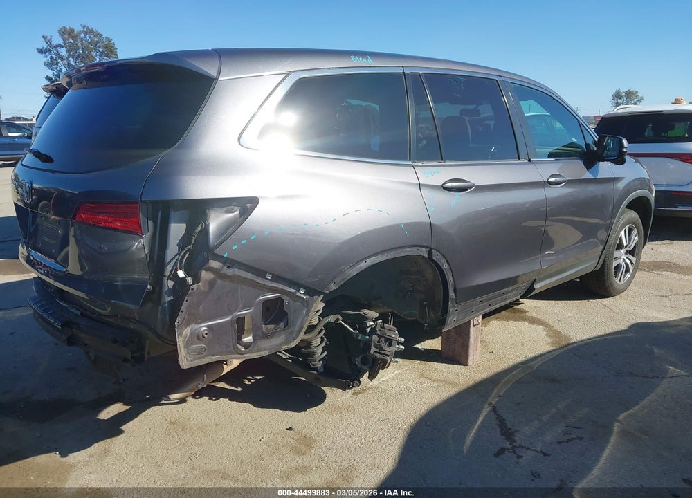 2018 HONDA PILOT EX VIN: 5FNYF5H34JB026469