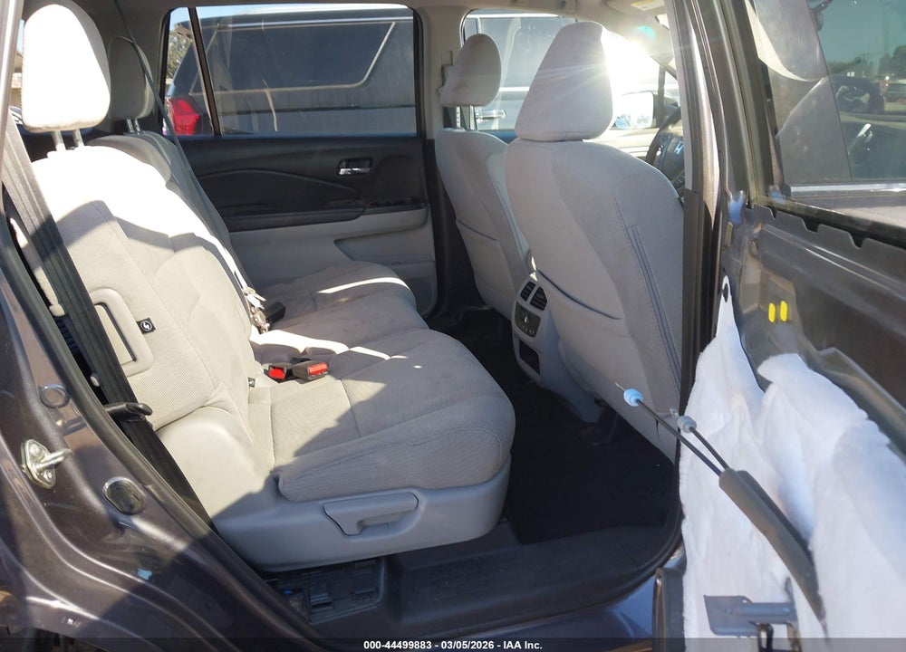 2018 HONDA PILOT EX VIN: 5FNYF5H34JB026469