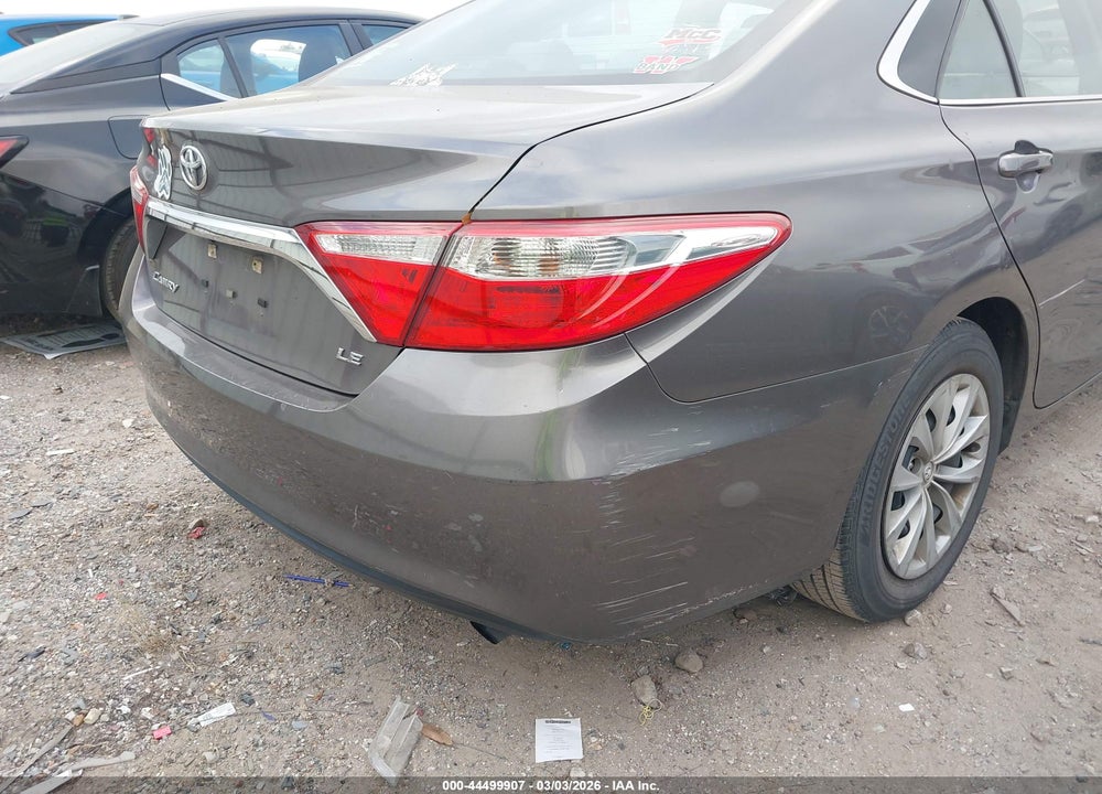 2017 TOYOTA CAMRY LE VIN: 4T1BF1FK4HU333615