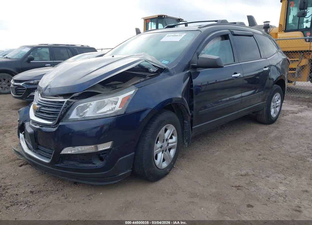 2015 CHEVROLET TRAVERSE LS VIN: 1GNKRFKD7FJ353086