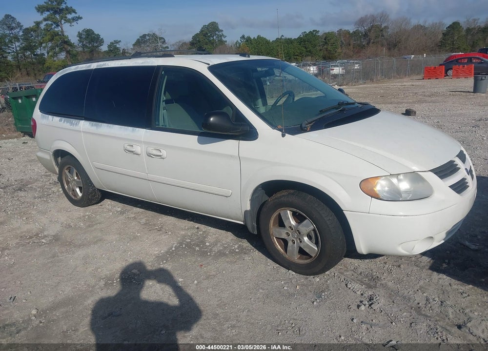 2005 DODGE GRAND CARAVAN SXT VIN: 2D4GP44L35R516715