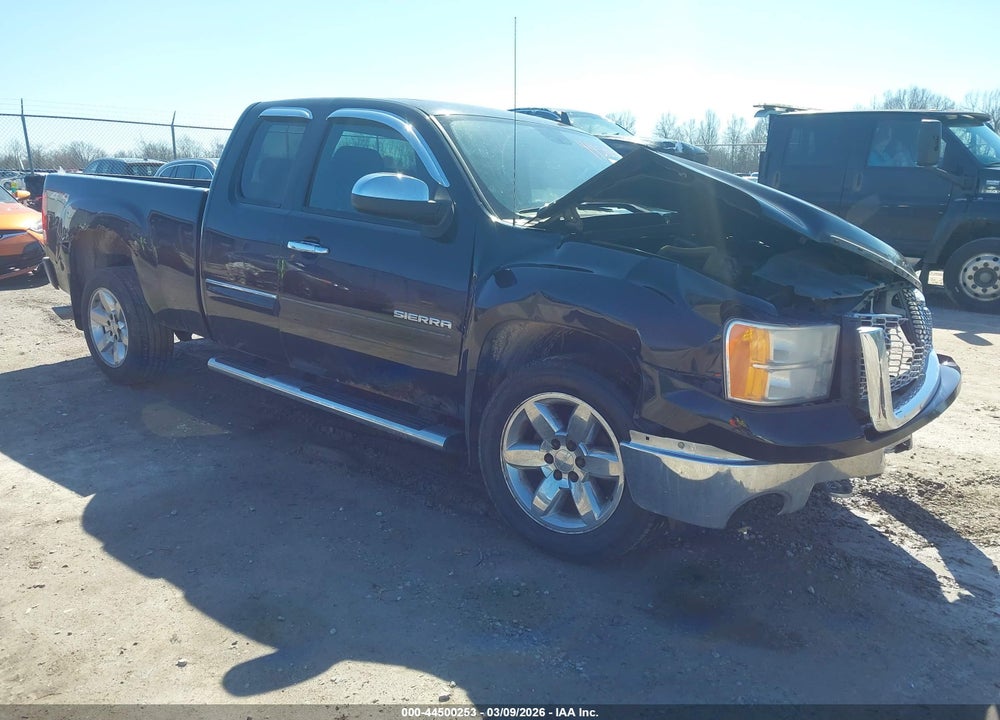 2013 GMC SIERRA 1500 SLE VIN: 1GTR2VE71DZ402552