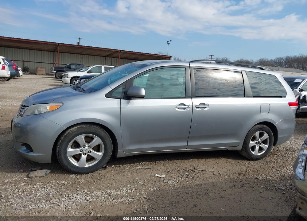 2011 TOYOTA SIENNA LE V6 VIN: 5TDKK3DC3BS111022