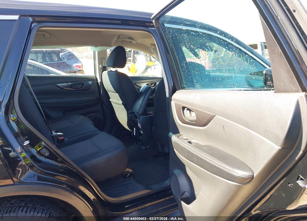 2019 NISSAN ROGUE S VIN: 5N1AT2MT1KC755859