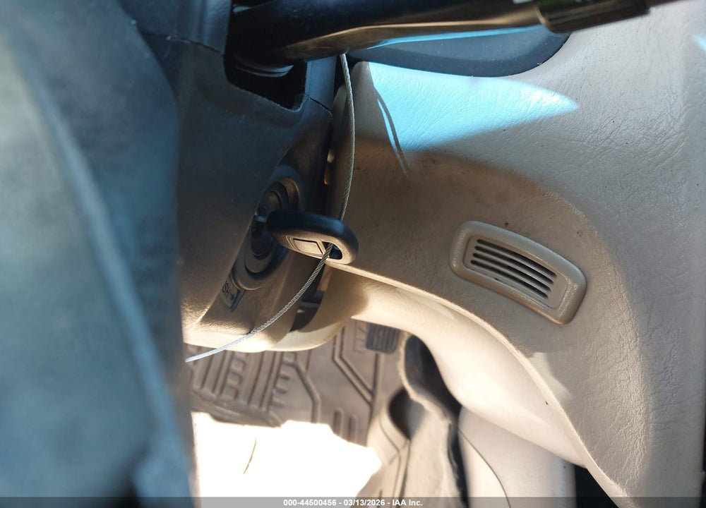 2001 HONDA ACCORD 3.0 EX VIN: 1HGCG225X1A000842
