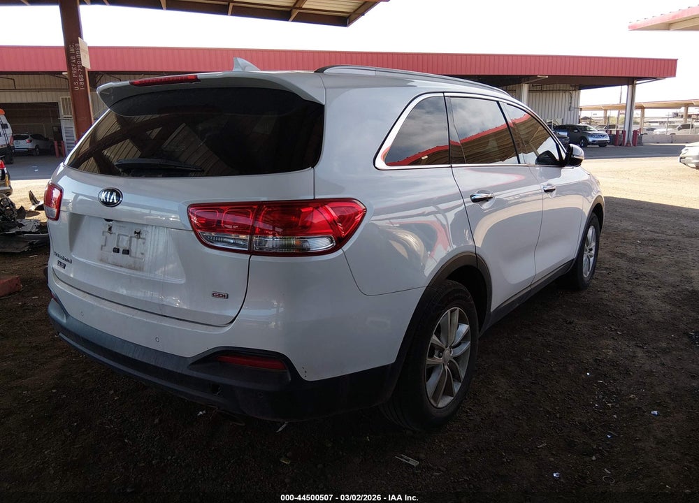 2016 KIA SORENTO 2.4L LX VIN: 5XYPG4A37GG054961