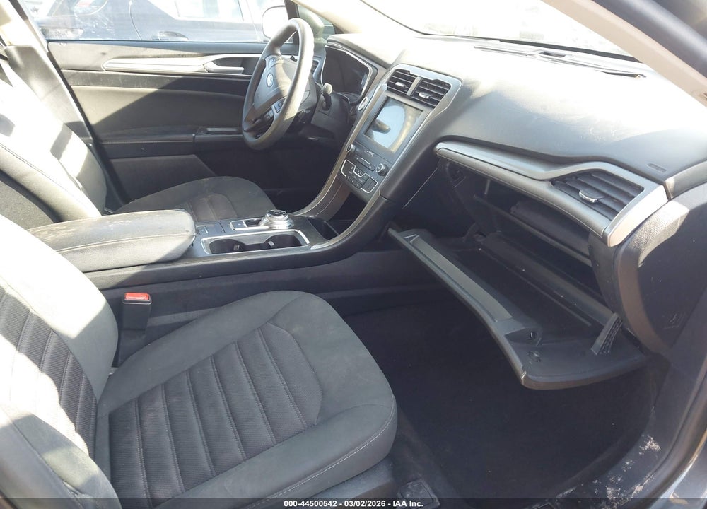 2019 FORD FUSION SE VIN: 3FA6P0HD5KR114596
