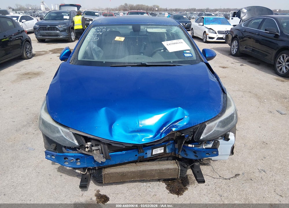 2018 CHEVROLET CRUZE LT AUTO VIN: 1G1BE5SM2J7241938