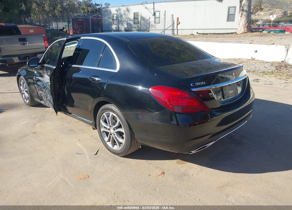 2017 MERCEDES-BENZ C 300 VIN: 55SWF4JBXHU186822