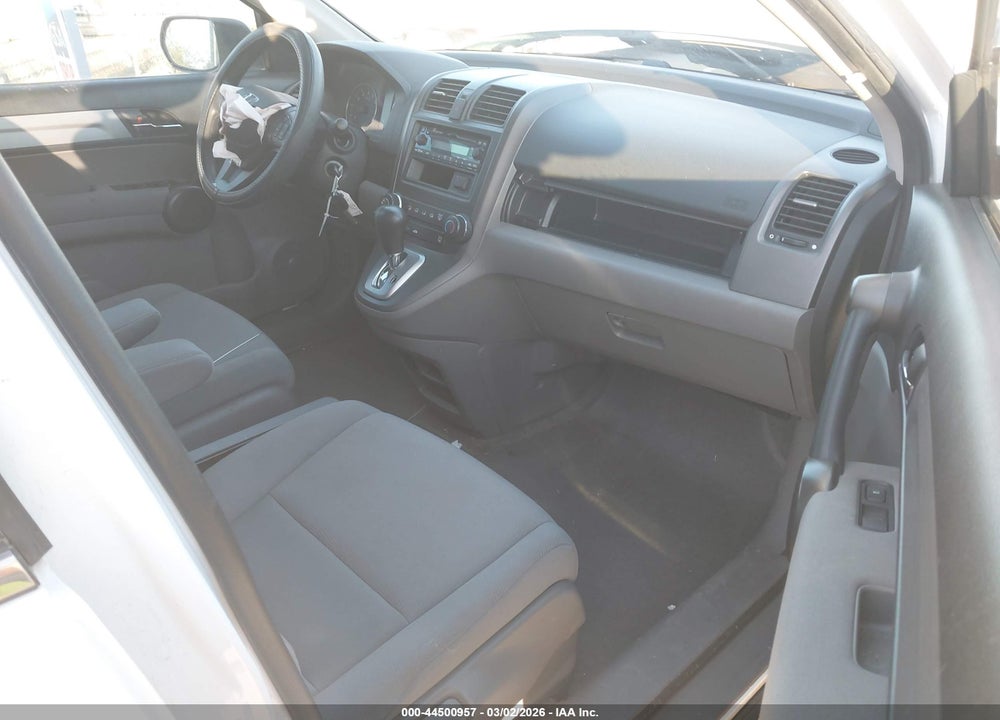 2011 HONDA CR-V LX VIN: 5J6RE3H34BL053840