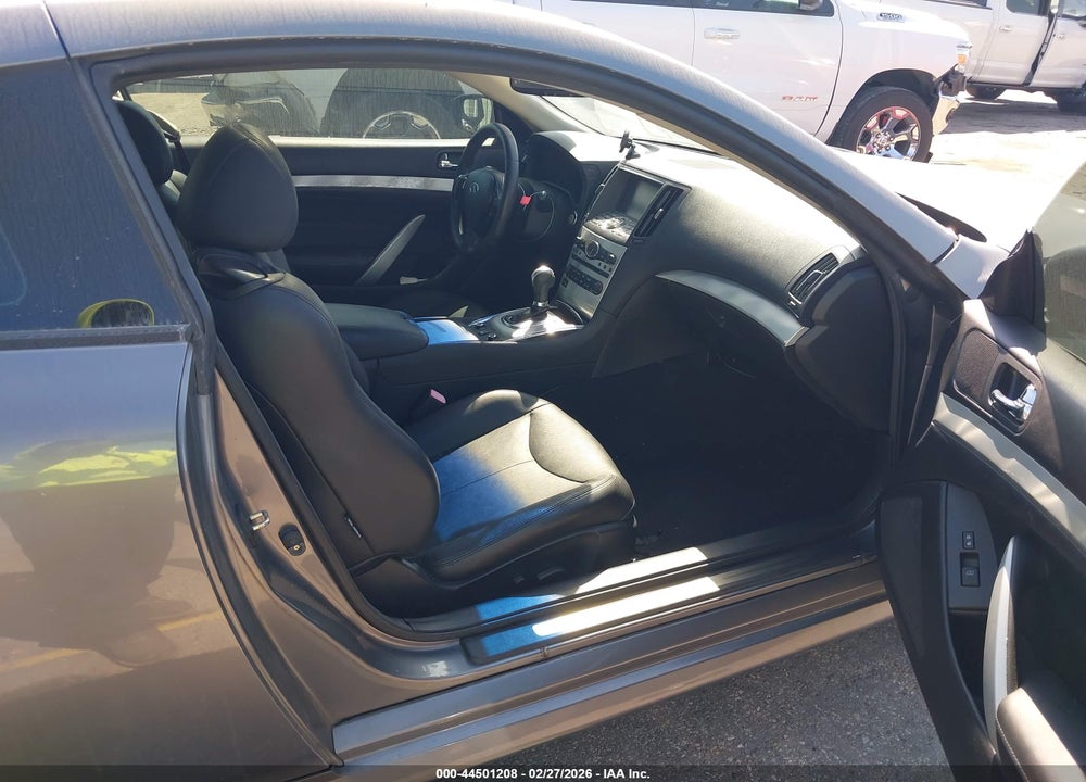 2014 INFINITI Q60 VIN: JN1CV6EL9EM130575