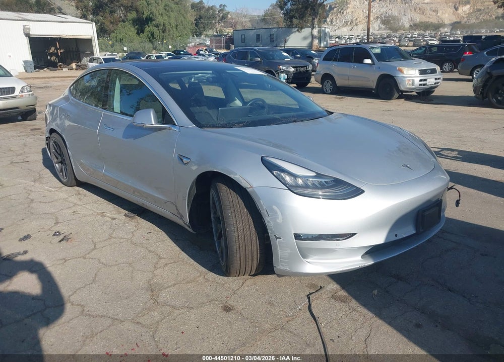2018 TESLA MODEL 3 LONG RANGE/MID RANGE VIN: 5YJ3E1EA9JF020191