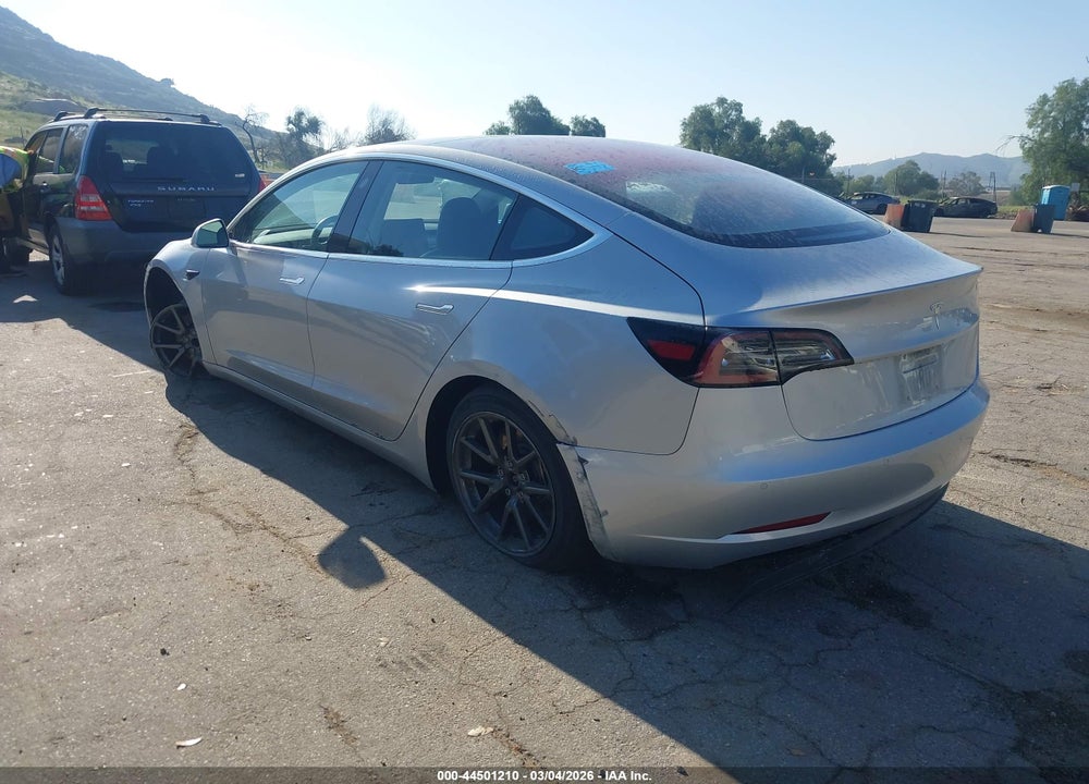 2018 TESLA MODEL 3 LONG RANGE/MID RANGE VIN: 5YJ3E1EA9JF020191