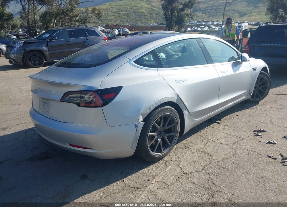 2018 TESLA MODEL 3 LONG RANGE/MID RANGE VIN: 5YJ3E1EA9JF020191