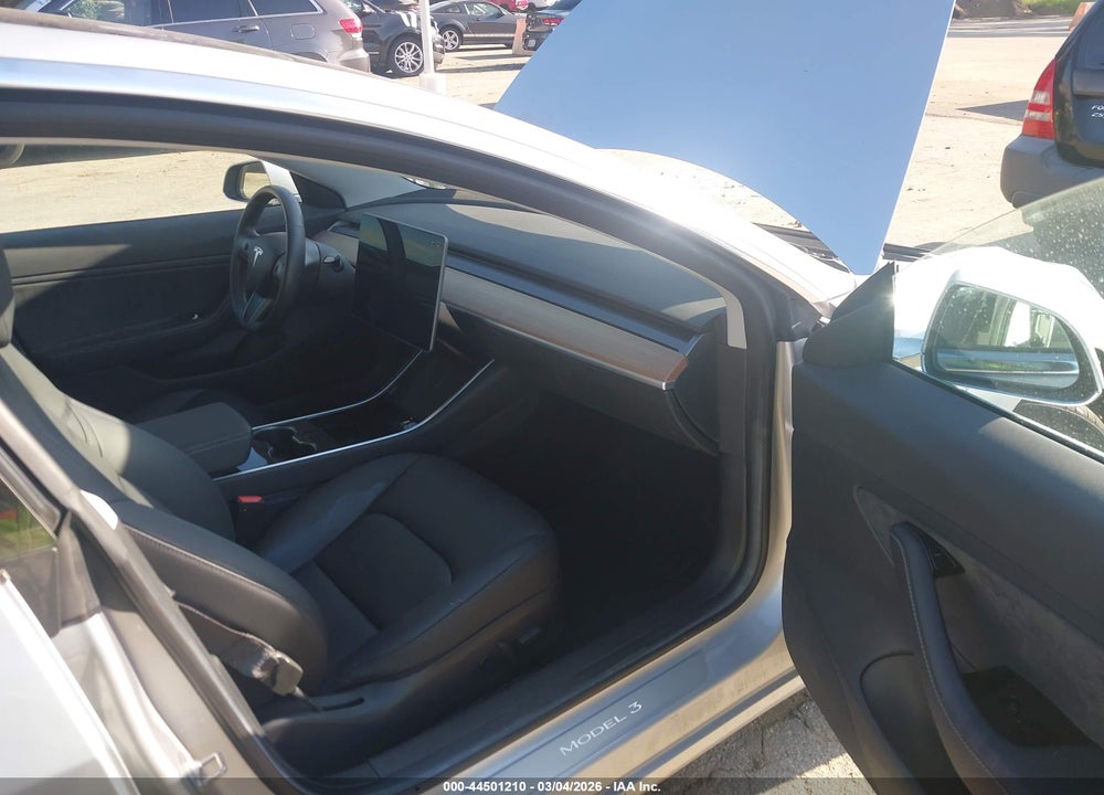 2018 TESLA MODEL 3 LONG RANGE/MID RANGE VIN: 5YJ3E1EA9JF020191