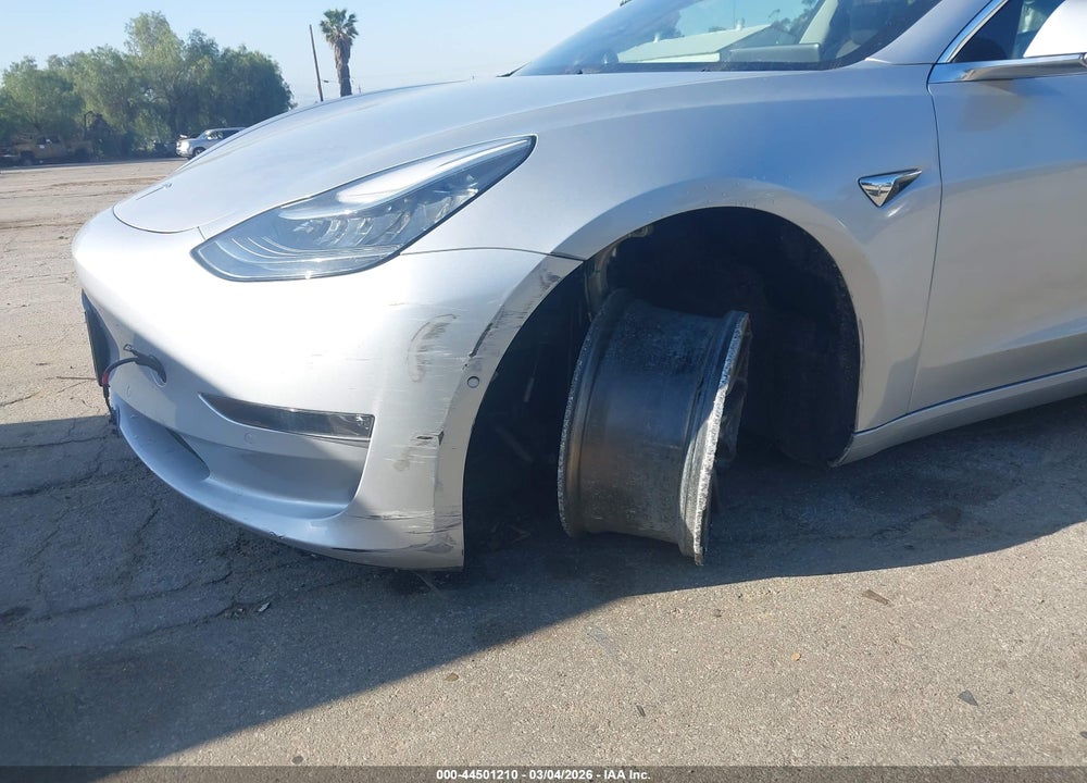 2018 TESLA MODEL 3 LONG RANGE/MID RANGE VIN: 5YJ3E1EA9JF020191