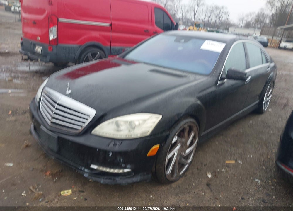 2011 MERCEDES-BENZ S 550 VIN: WDDNG7BB6BA387102