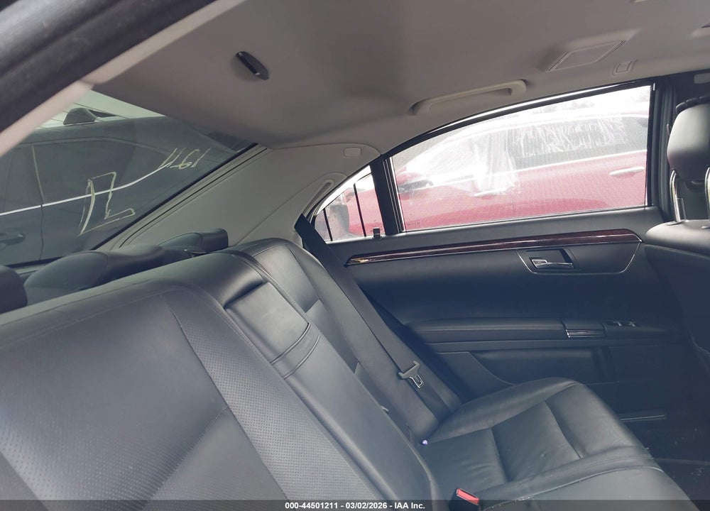 2011 MERCEDES-BENZ S 550 VIN: WDDNG7BB6BA387102