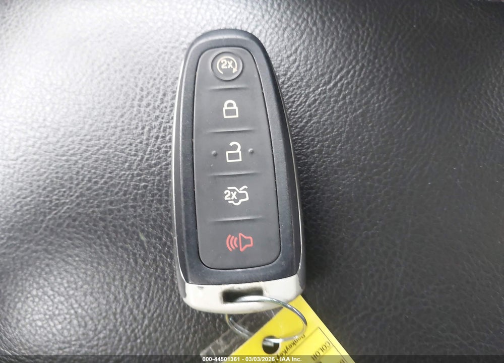2018 FORD FOCUS TITANIUM VIN: 1FADP3N24JL326009
