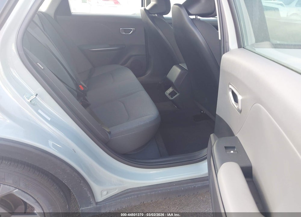 2025 KIA K4 LXS VIN: 3KPFT4DE4SE186568